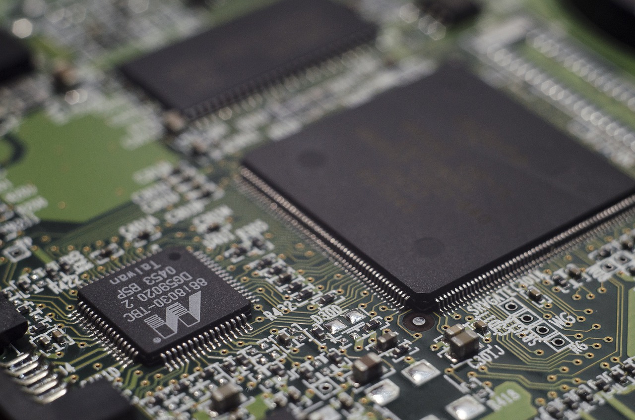 chip, spare part, computer-4699767.jpg