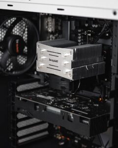 Photo by Niclas Illg black and white computer tower